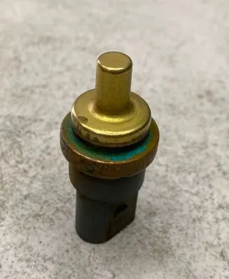 Volkswagen Golf V Coolant temperature sensor 06A919501A