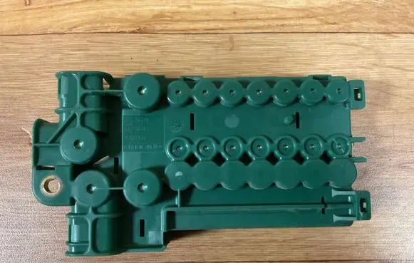 BMW 5 E39 Fuse module 8387543