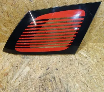 Citroen C3 Aircross Side middle window/glass 819402000 HE99201