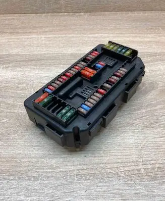 BMW 3 F30 F35 F31 Fuse module 922487903