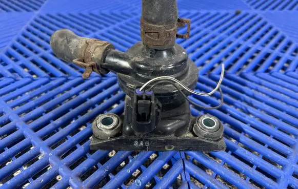 Toyota Prius (XW20) Electric auxiliary coolant/water pump