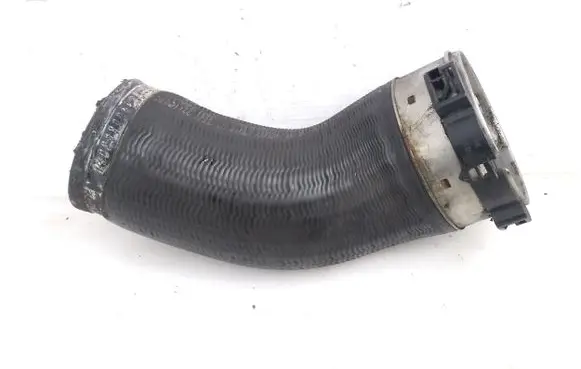 Volvo S60 Intercooler hose/pipe P31657740
