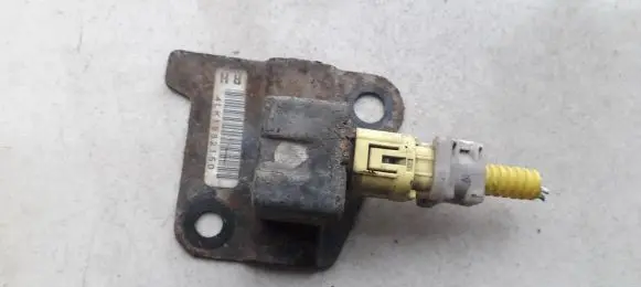 Subaru Legacy Airbag deployment crash/impact sensor 9831ae000 187600-3470