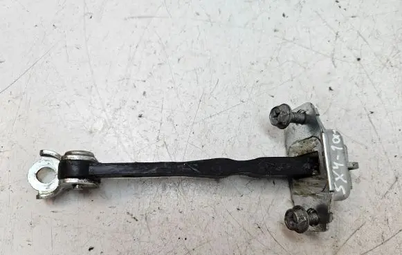 Suzuki SX4 Front door check strap stopper