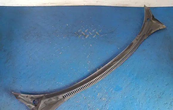 Seat Altea XL Wiper trim 5P0853185C