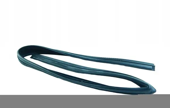 Fiat Fiorino Front door glass trim molding 5939533