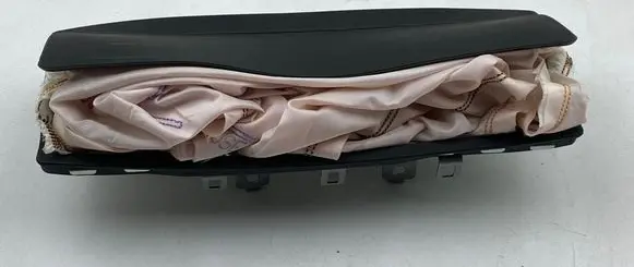 Knee airbag