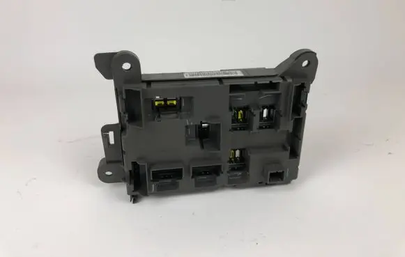 BMW X5 E70 Fuse module 67761951 B010105300