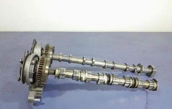 Volkswagen Tiguan Camshaft 06L022AJ