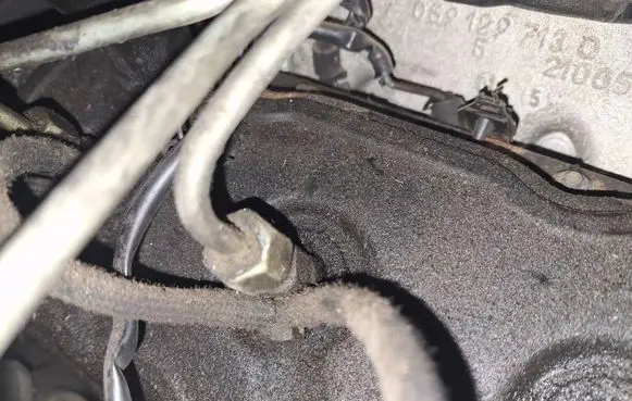 Audi A6 S6 C5 4B Fuel injector