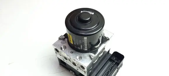 Porsche Cayenne (92A) ABS Pump 7P0907379T 7P0614517T