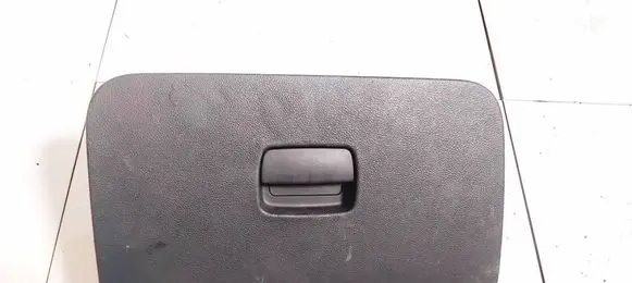 Chevrolet HHR Glove box 22711243 mon475