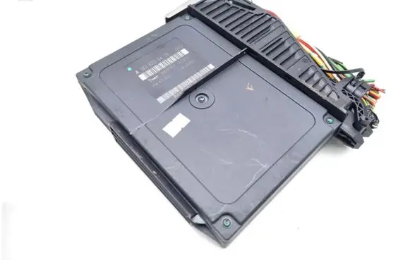 Chrysler Crossfire Central body control module A1938200426