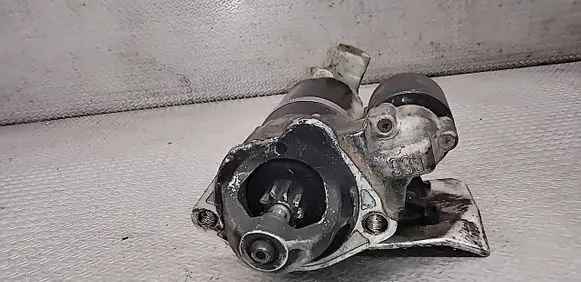 Volkswagen PASSAT B5 Starter motor 1005821933