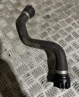 BMW 4 F32 F33 Engine coolant pipe/hose 7811129
