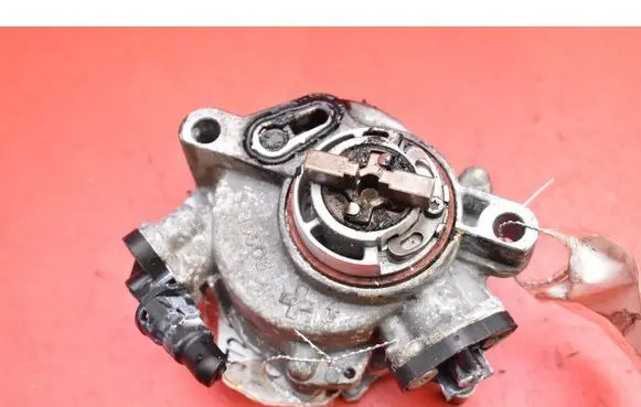 Vacuum pump