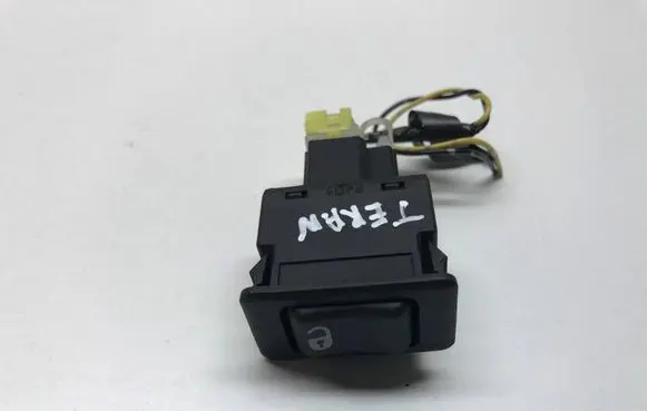 Nissan Terrano Central locking switch button 