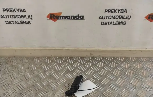Land Rover Freelander Headlight washer pump 