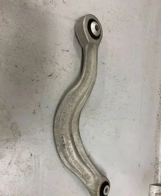Audi Q7 4M Rear control arm 4M0505372 4M0505398P