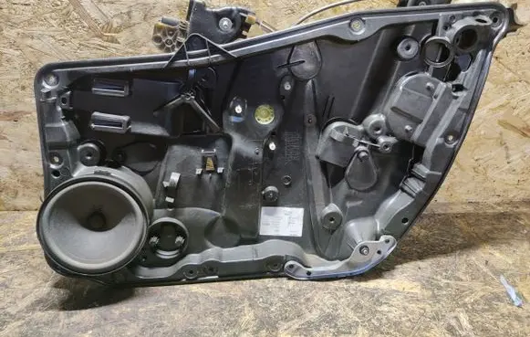 Mercedes-Benz CLA C117 X117 W117 Front window lifting mechanism without motor A1177209900 928354 A1177230214