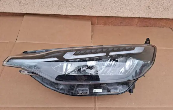 Ford Transit Custom II Headlight/headlamp PZ3113E015CB