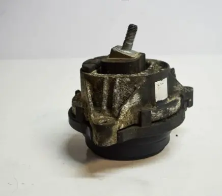 BMW 1 F20 F21 Engine mount bracket