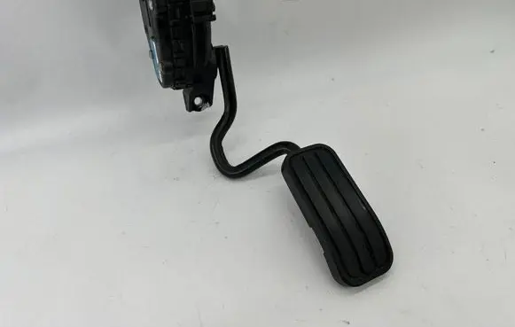 Volkswagen Sharan Accelerator throttle pedal 7M4723507E YM219F836HB 6PV70577770