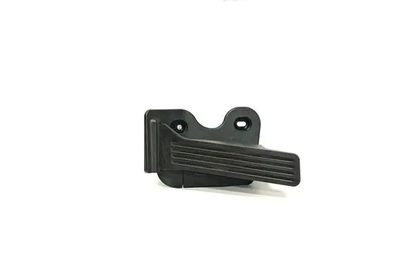 Accelerator throttle pedal