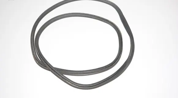 Trunk rubber seal (body)
