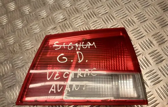 Opel Vectra C Tailgate rear/tail lights 24469464