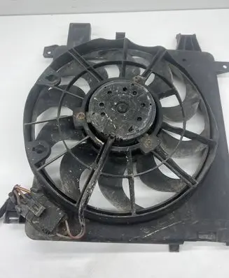 Opel Astra H Radiator cooling fan shroud 13171427