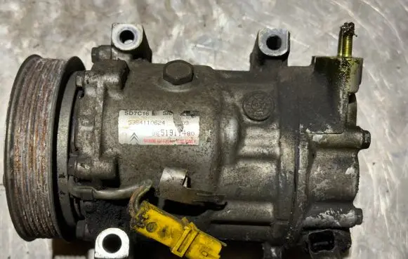 Citroen C4 I Air conditioning (A/C) compressor (pump) 9651911480