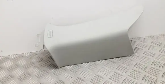 (C) pillar trim