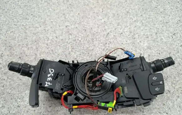 Renault Clio III Wiper turn signal indicator stalk/switch