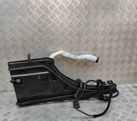 Maserati Ghibli Windshield washer fluid reservoir/tank 670105311