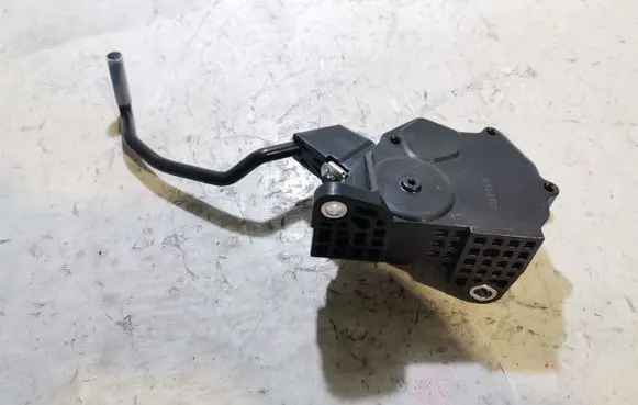 Lexus RX 450H Accelerator throttle pedal 7811048111 1988002150