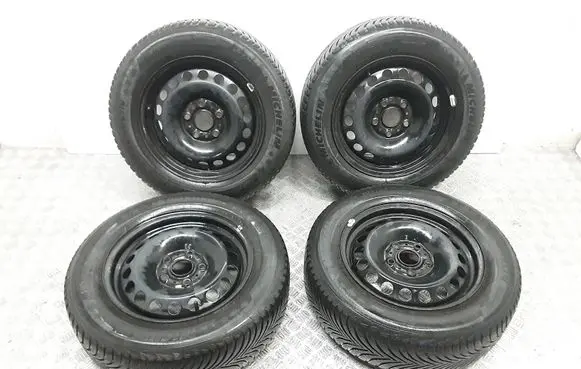 Volkswagen Golf VII R15 steel rim 5Q0601027