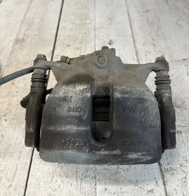 Volkswagen T-Roc Front brake caliper 67927G