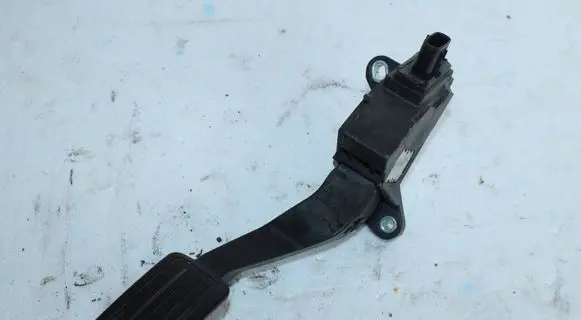 Toyota Yaris Accelerator throttle pedal 781100D160 04975334066 12251B