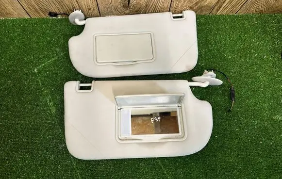 Ford Kuga II Sun visor osonaprzeciw