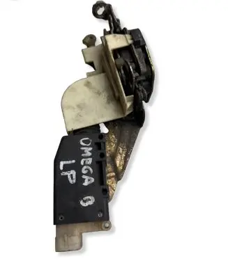 Opel Omega B1 Front door lock 654
