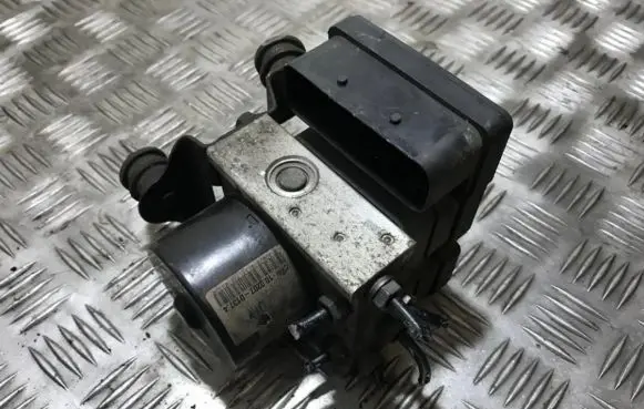 Volkswagen Caddy ABS Pump 1k0907379af 1k0614117ac