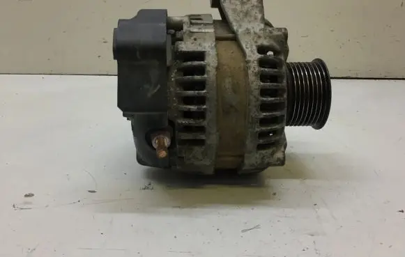 Land Rover Range Rover Sport L320 Generator/alternator YLE500420