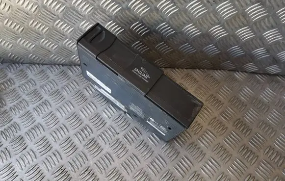 Jaguar XJ X350 CD/DVD changer 1X4318C830AB