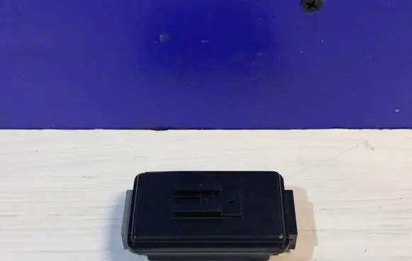 Jaguar XJ X351 USB control unit FW9319010AB
