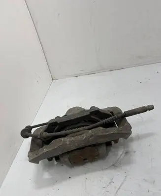 BMW 5 F10 F11 Front brake caliper BMW60135