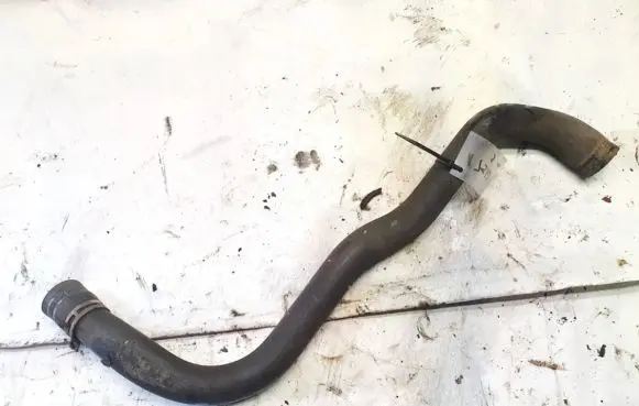 Volkswagen PASSAT B4 Engine coolant pipe/hose
