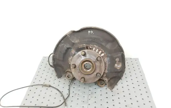 Toyota Verso-S Front wheel hub