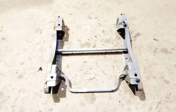 Renault Scenic III - Grand scenic III Driver seat console base 