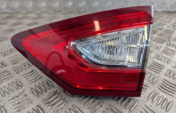 Ford Mondeo MK V Tailgate rear/tail lights DS3-13A602-JE